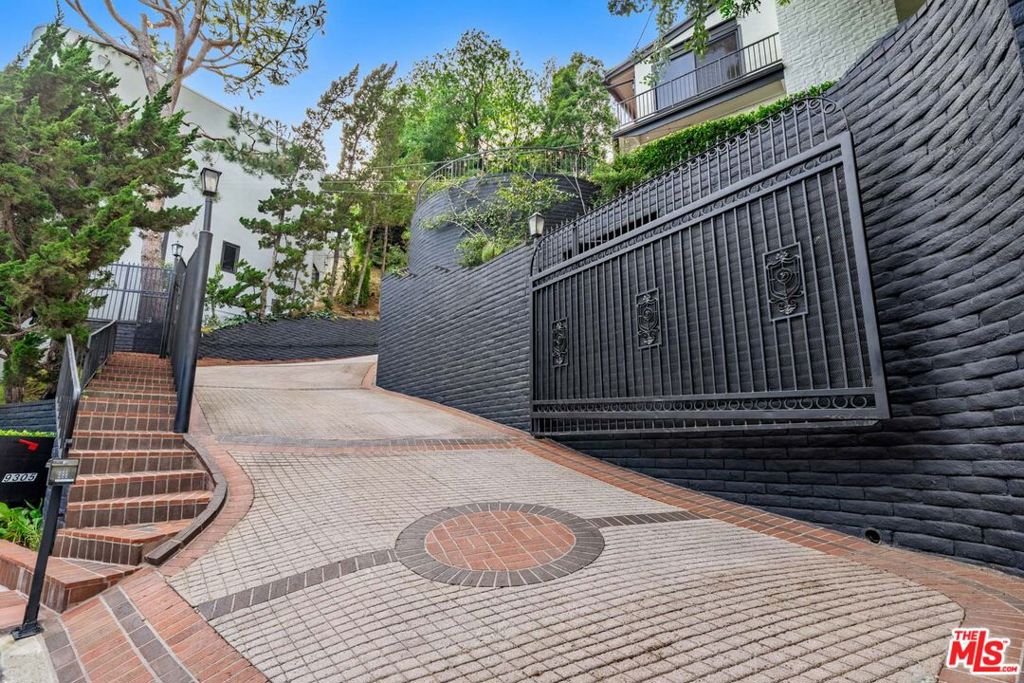 MLS #26664385 image #2