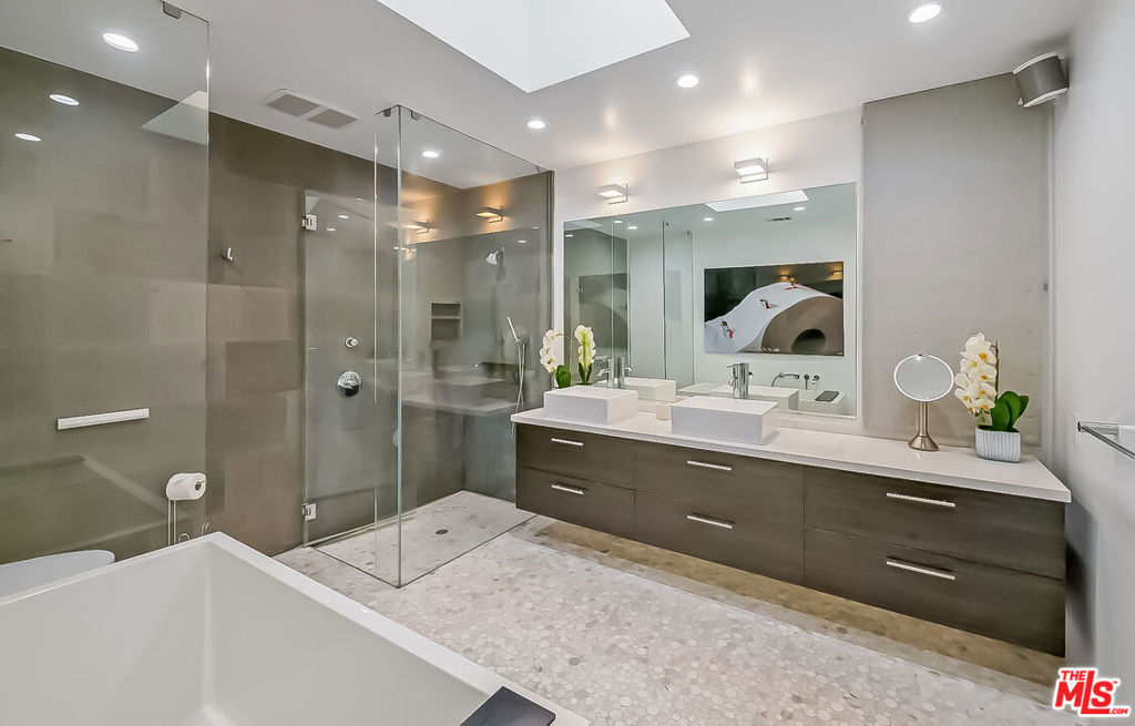 MLS #26664685 image #20