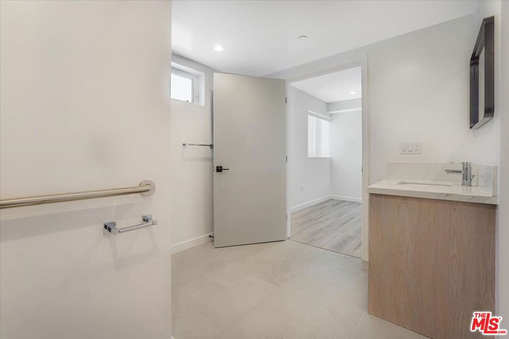 MLS #26665027 image #29