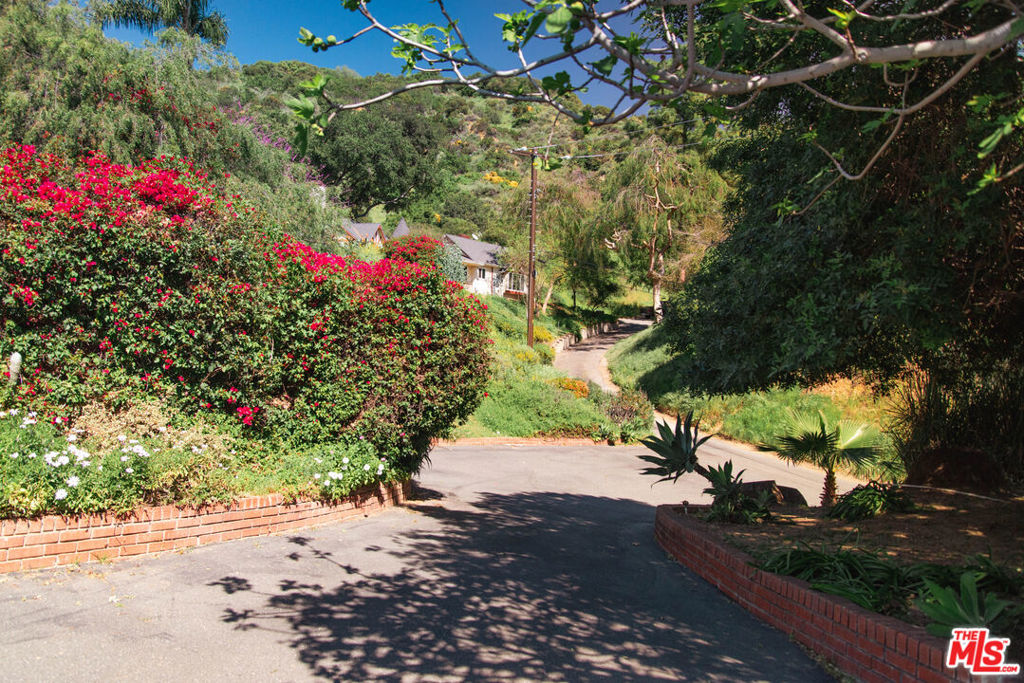 MLS #26665041 image #2