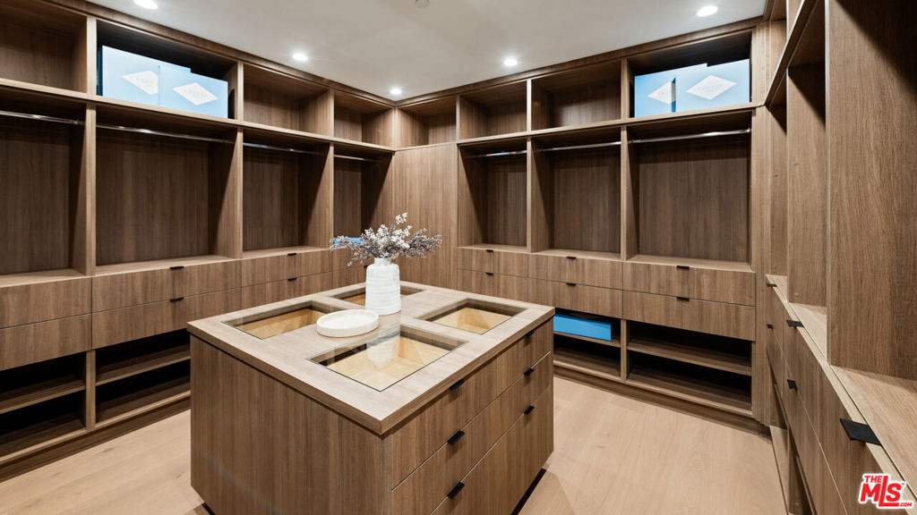 MLS #26651391 image #30