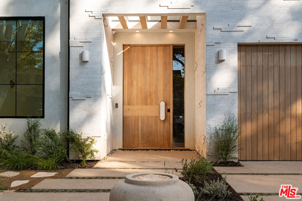 MLS #26665175 image #2