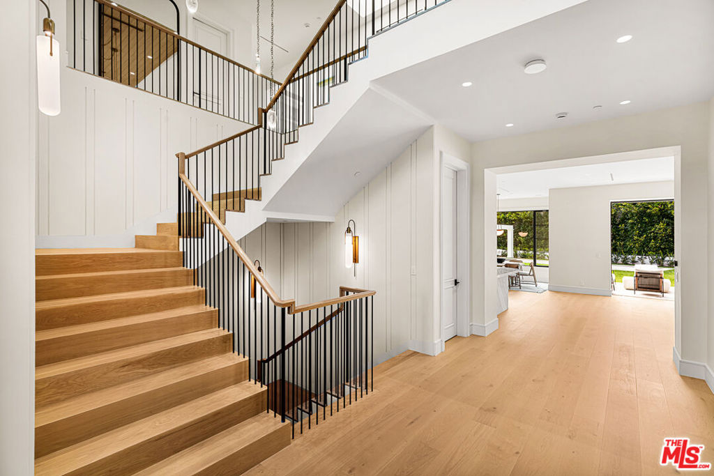 MLS #26665339 image #2