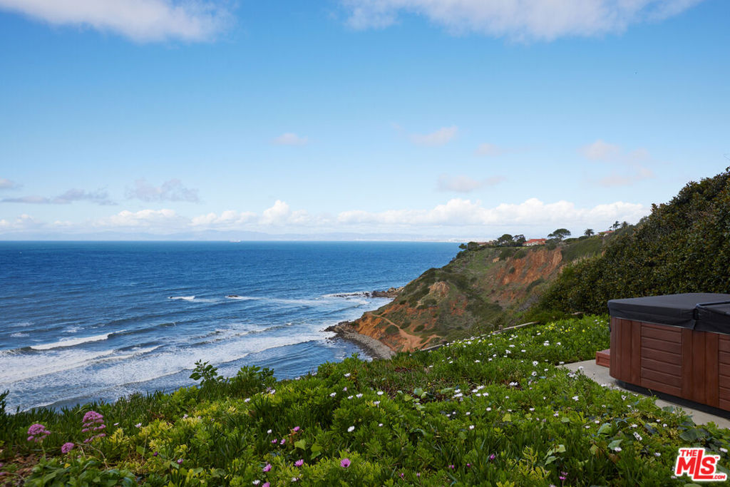 MLS #26666347 image #2