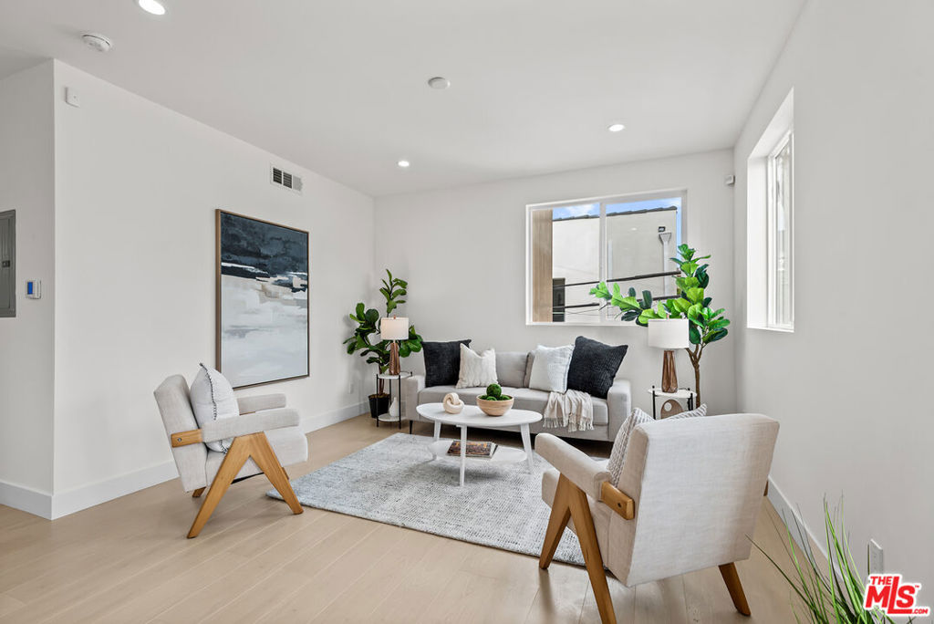 MLS #26666547 image #3