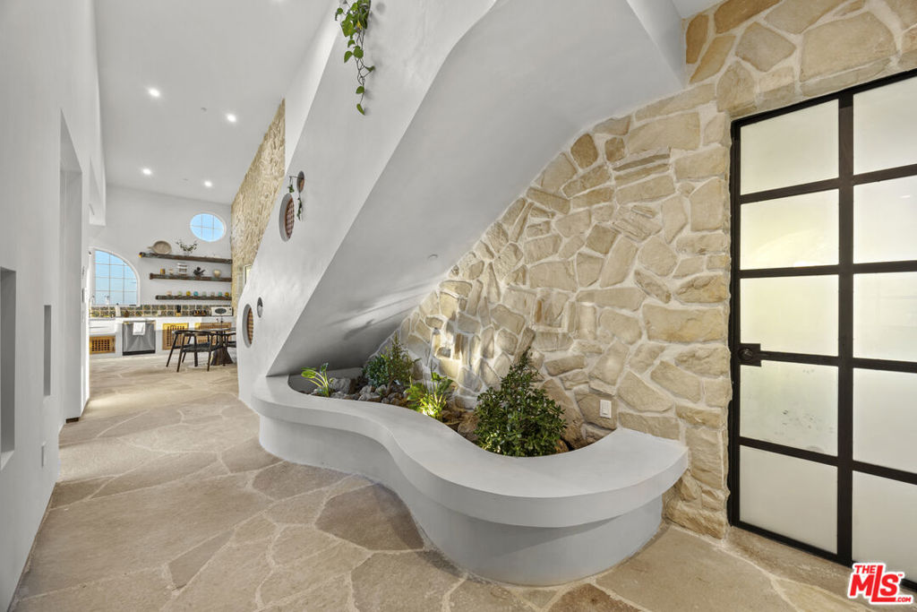 MLS #26666579 image #6