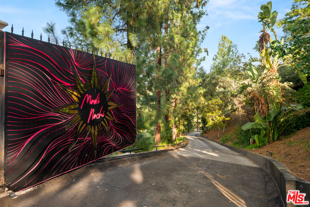 MLS #26666847 image #2