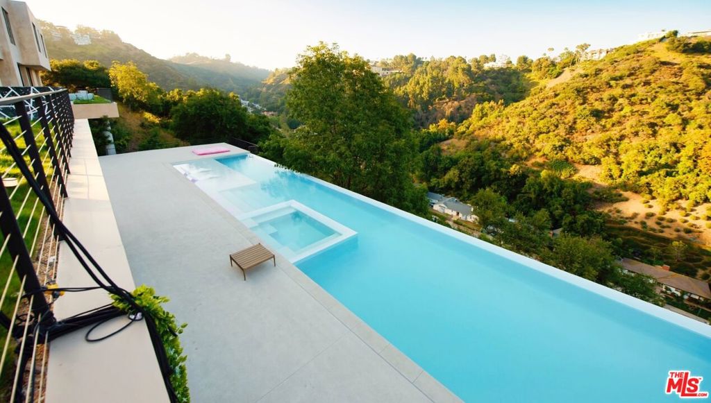 MLS #26666847 image #24