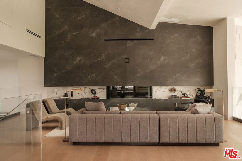 MLS #26667253 image #17