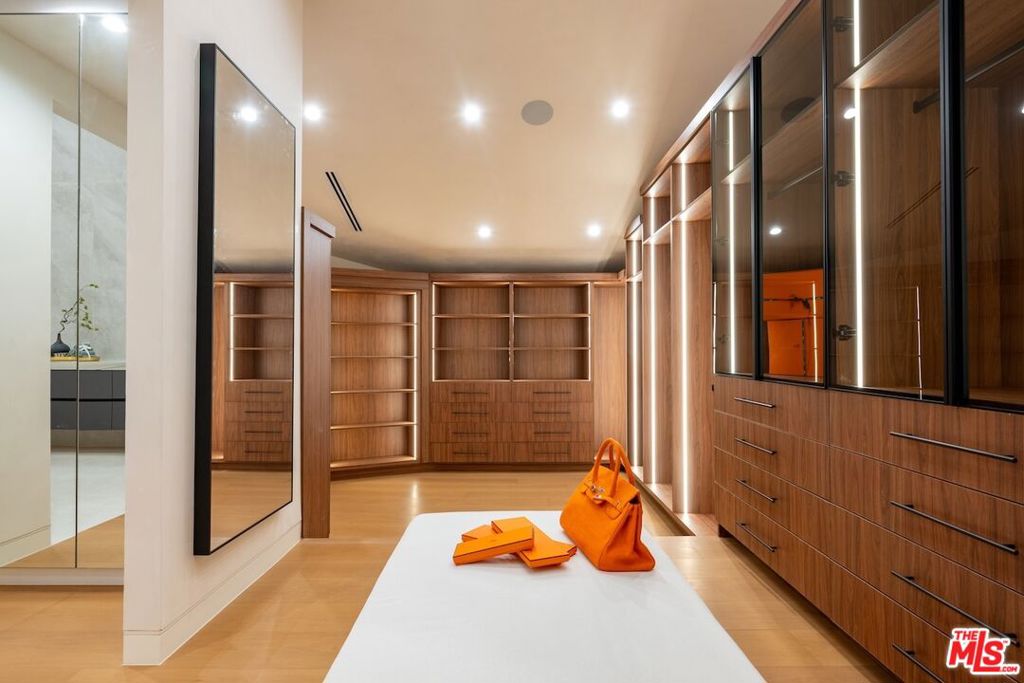 MLS #26667253 image #22