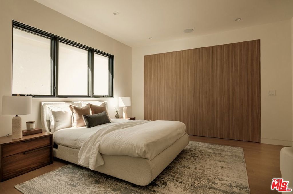 MLS #26667253 image #25