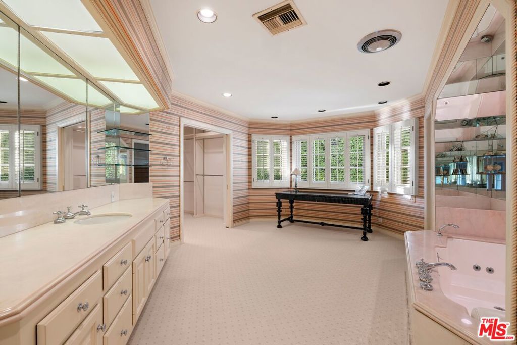 MLS #26667263 image #15