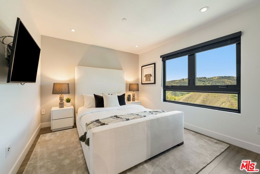 MLS #26667451 image #13