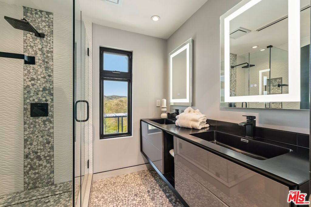 MLS #26667451 image #14