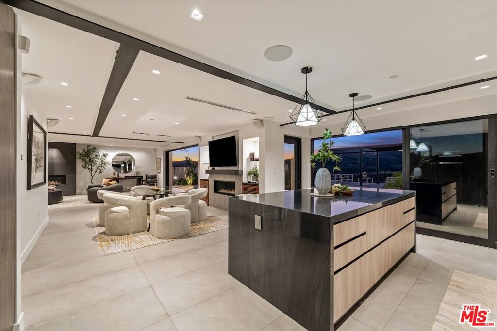 MLS #26667451 image #20