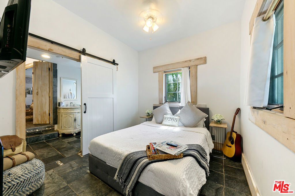 MLS #26667679 image #50