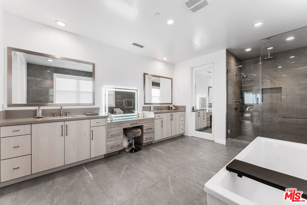 MLS #26667933 image #30