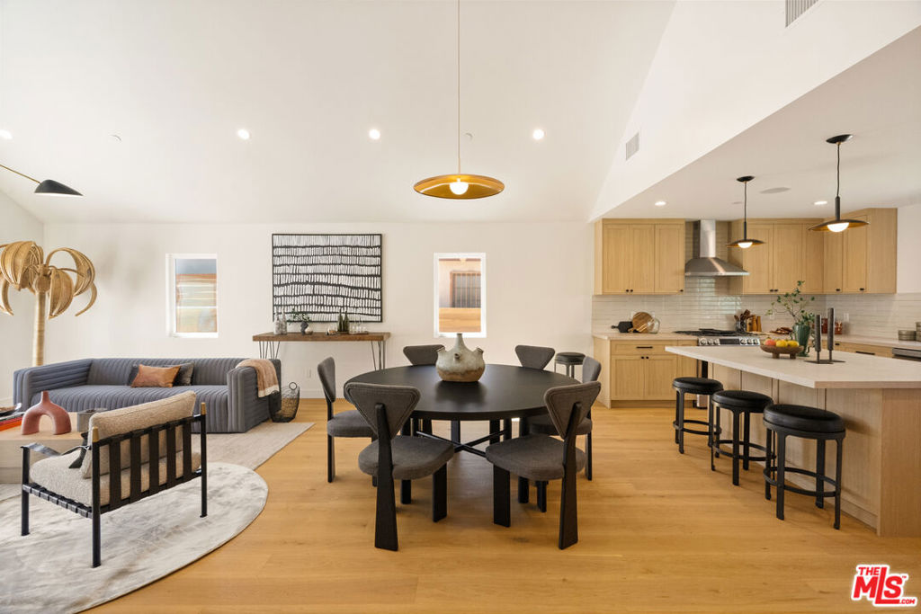 MLS #26668053 image #2