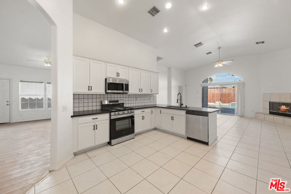 MLS #26668315 image #2