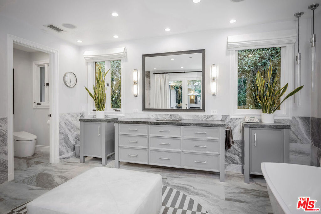 MLS #26668319 image #44