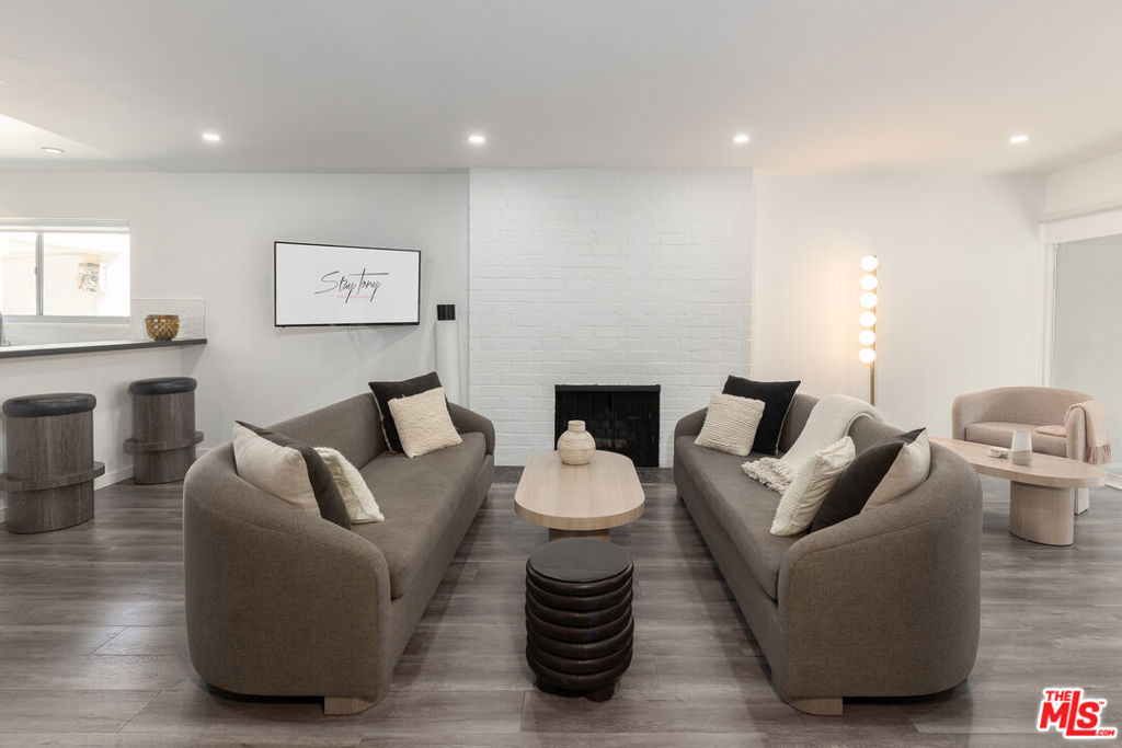 MLS #26668323 image #2