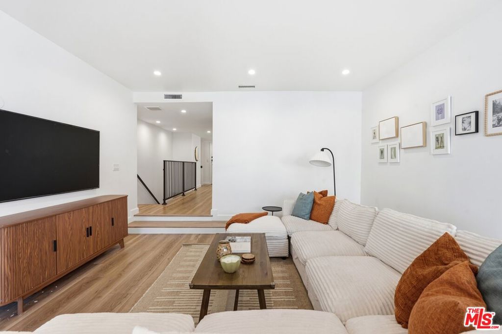 MLS #26669761 image #2