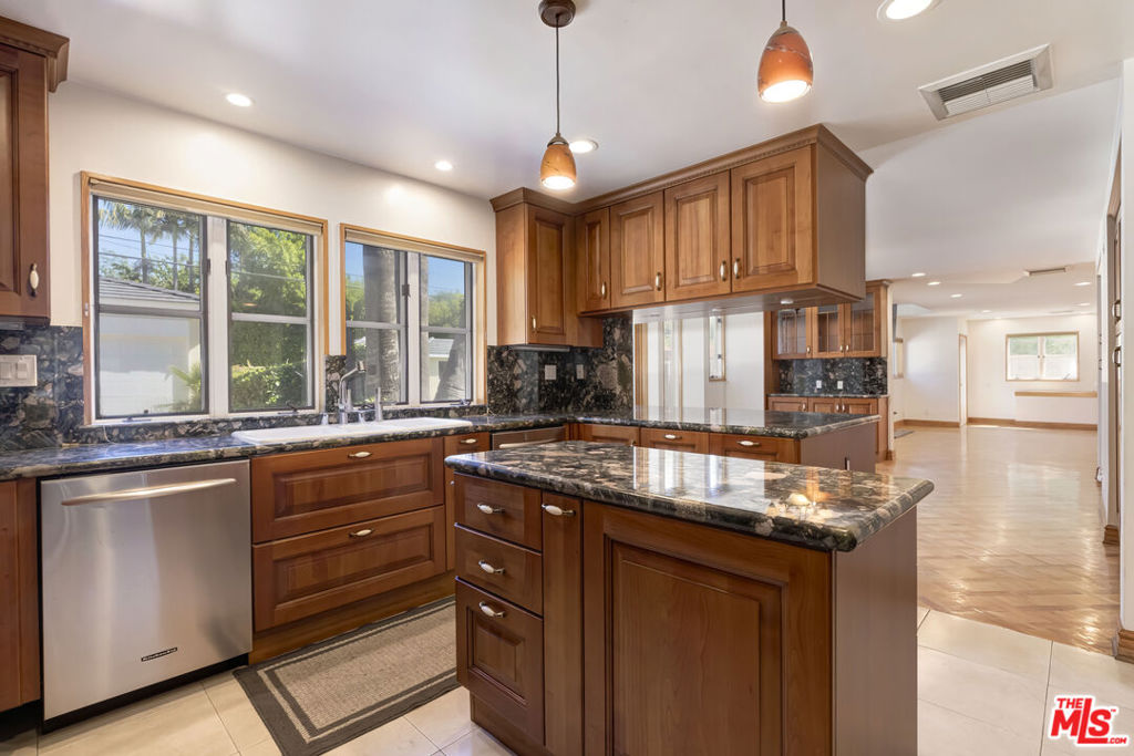 MLS #26670441 image #6