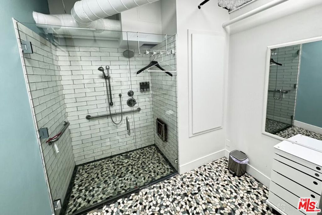 MLS #26673439 image #2