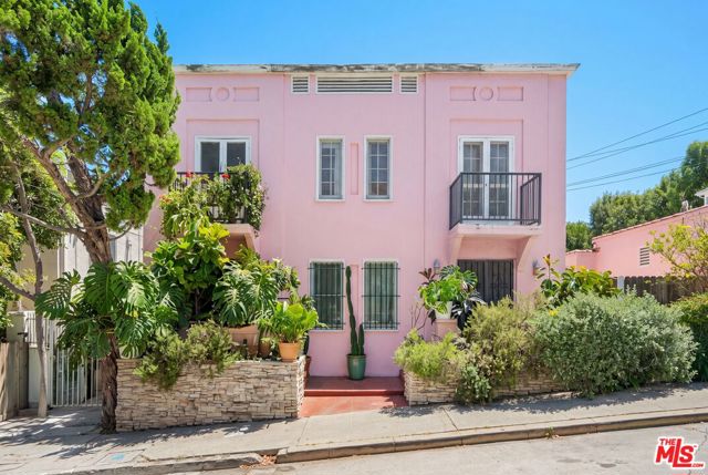 6104 Winans DR Los Angeles CA 90068 | MLS #26858545 45 MLS #26858545 image #0