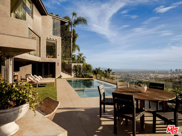 MLS #26859383 image #0
