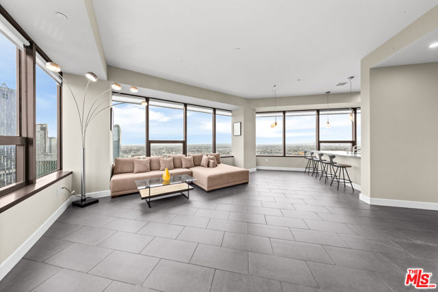MLS #26860159 image #0