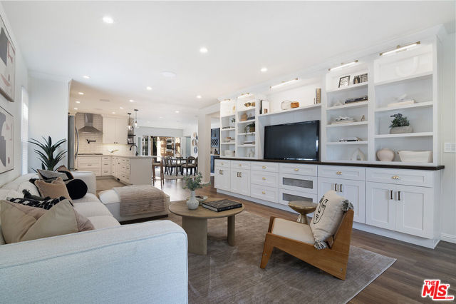 MLS #26868897 image #0