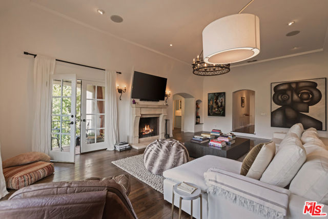 MLS #26870577 image #0