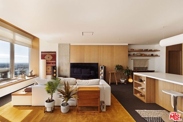 MLS #26871795 image #0