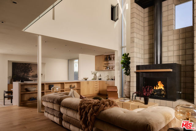MLS #26876603 image #0