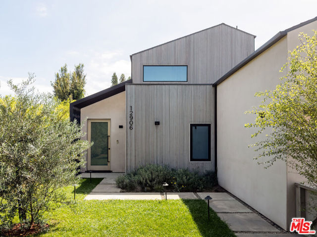 MLS #26995657 image #0