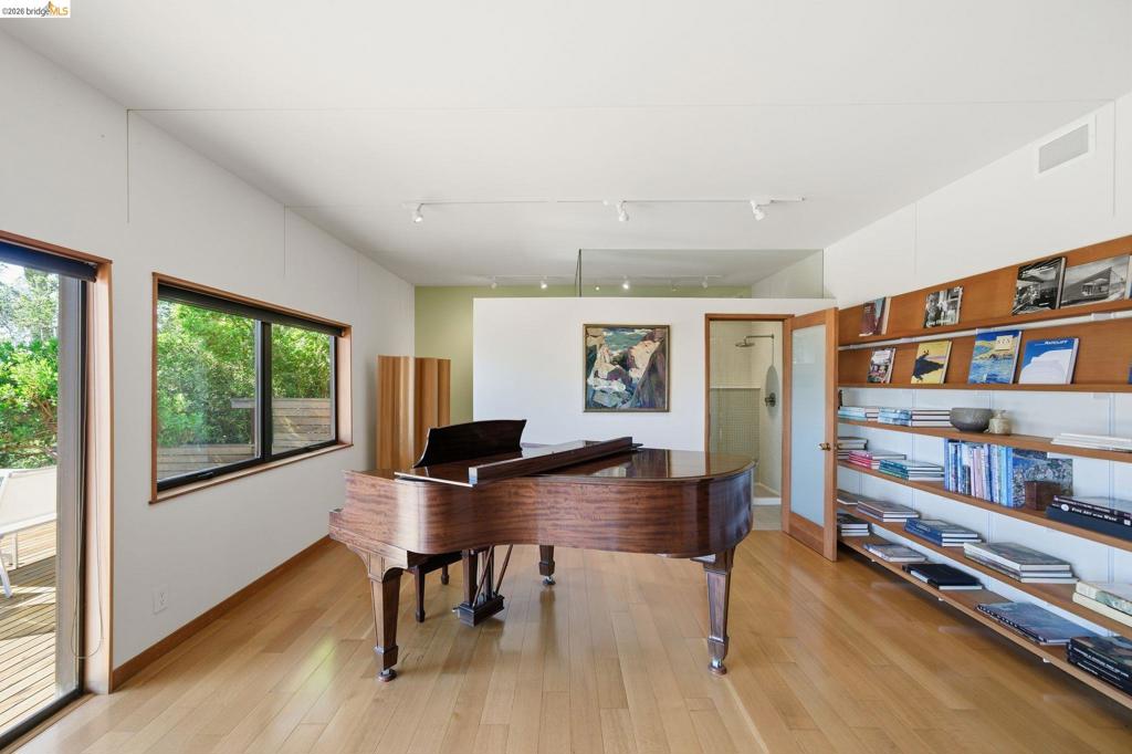 MLS #41128315 image #41