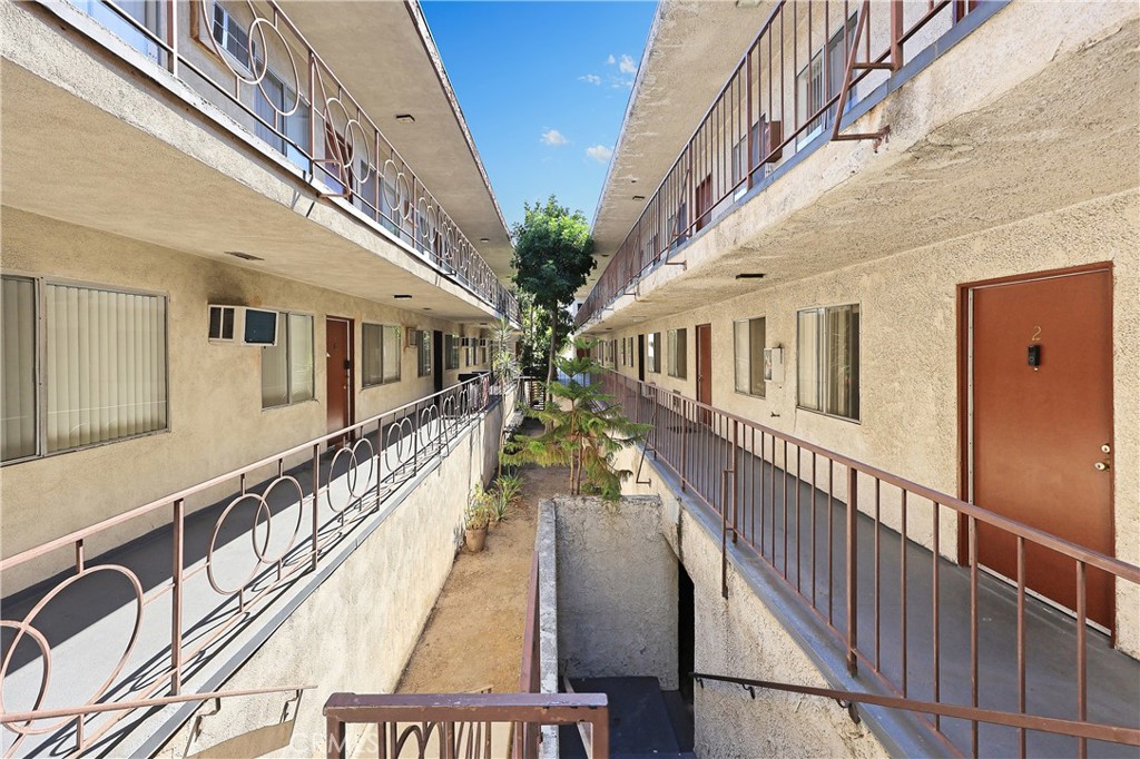 MLS #AR25243000 image #2