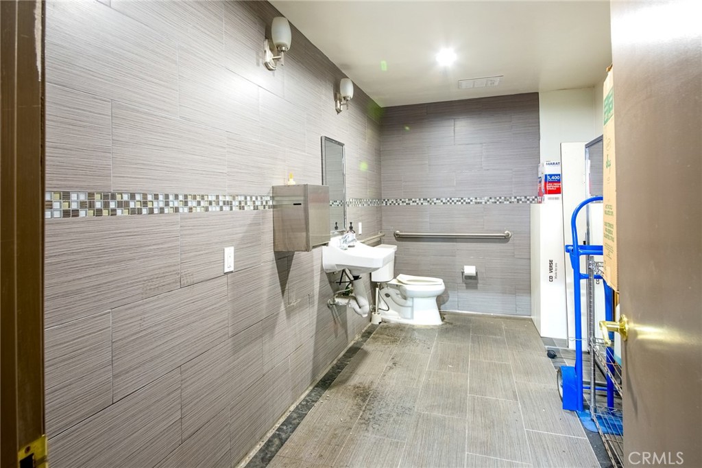 MLS #CV25075345 image #14