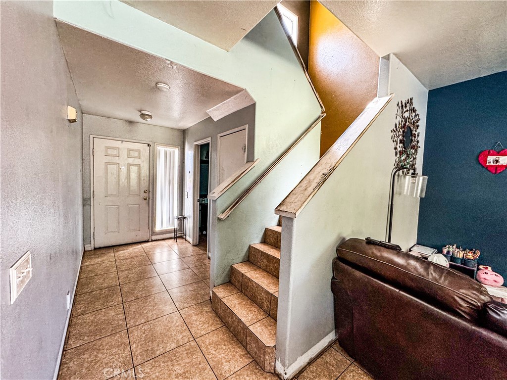 MLS #CV25170632 image #5