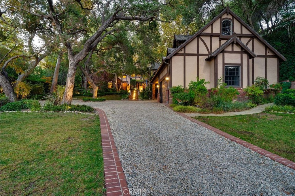 MLS #CV25231197 image #3