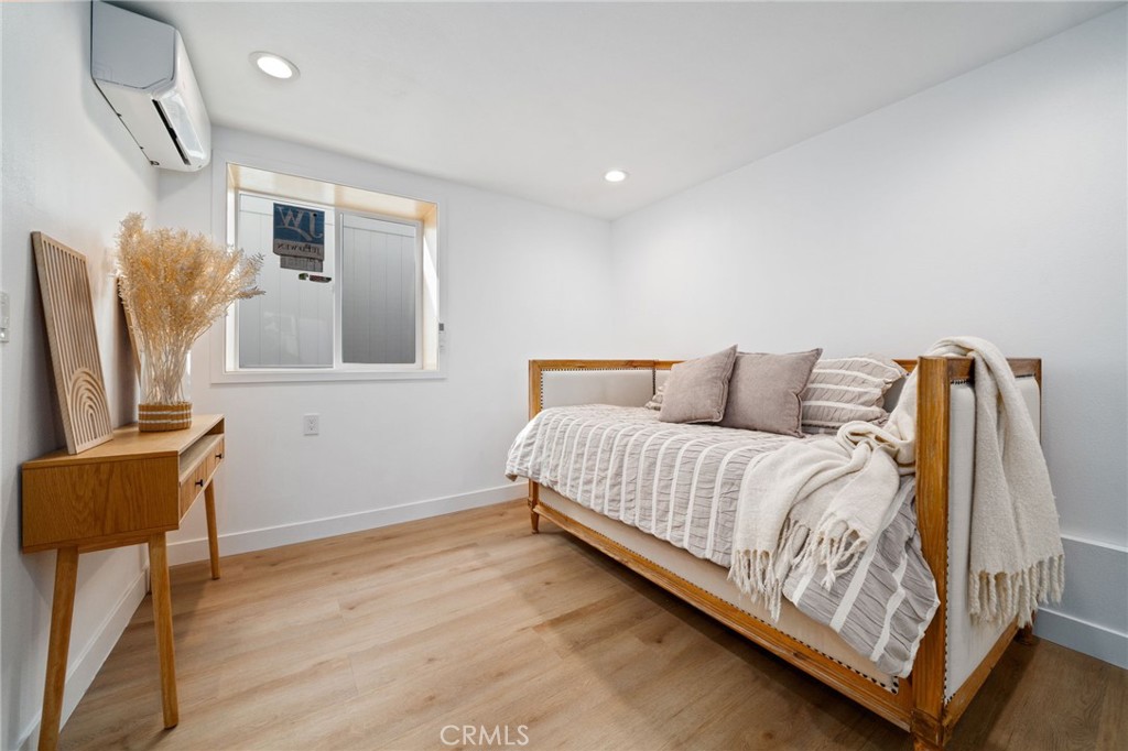 MLS #CV26013539 image #9