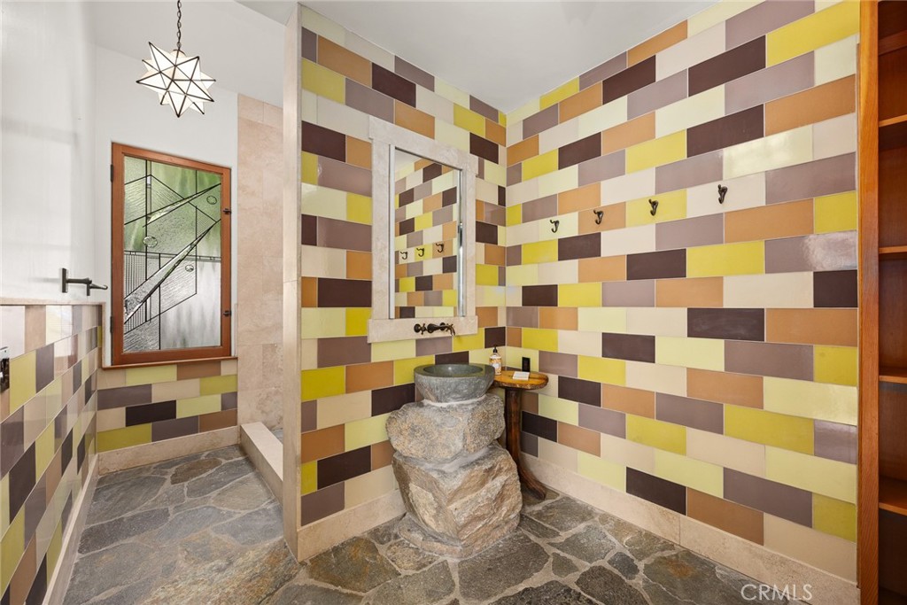 MLS #CV26018908 image #24