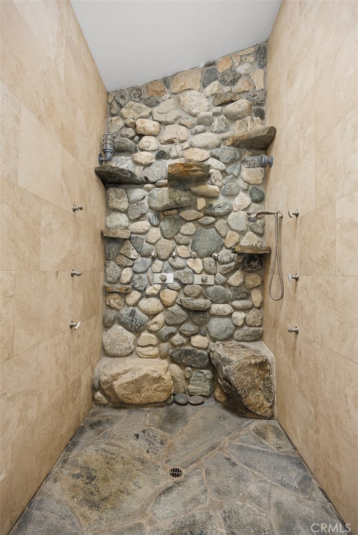 MLS #CV26018908 image #25