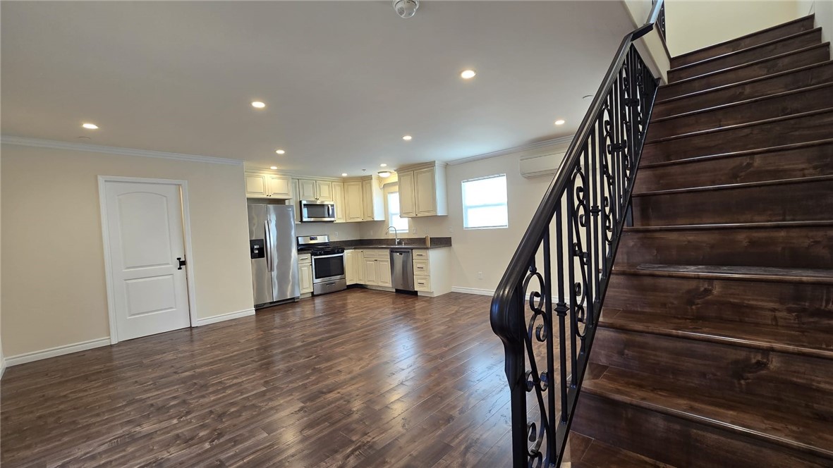 MLS #CV26046190 image #10