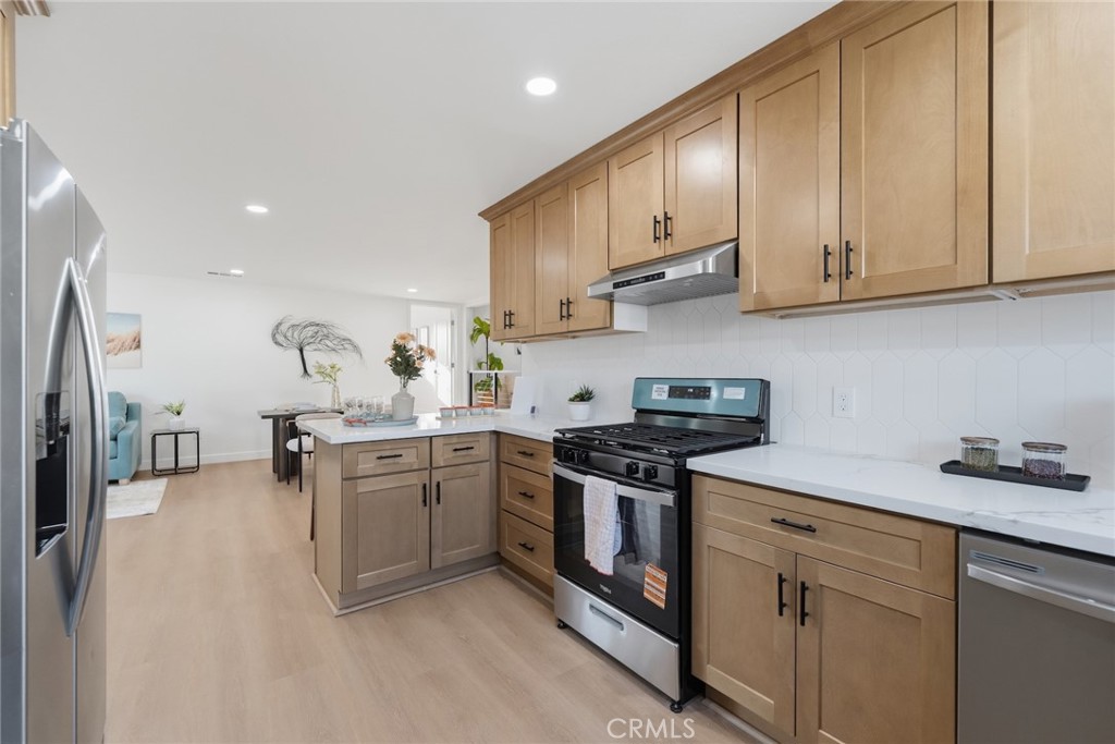 MLS #CV26054591 image #16