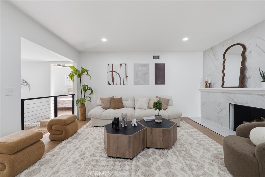 MLS #CV26054591 image #4