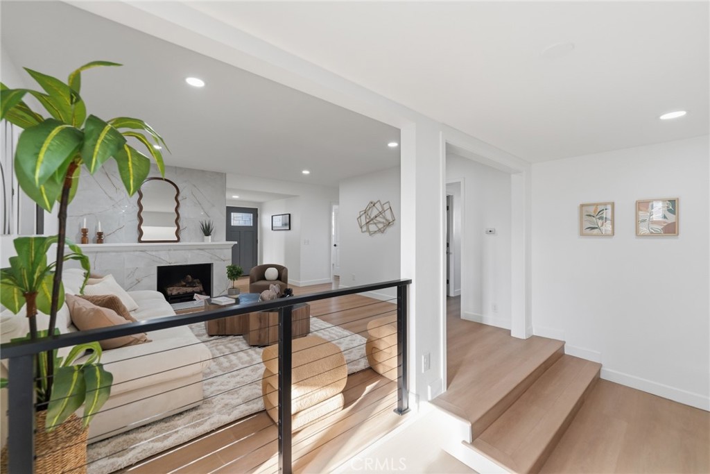 MLS #CV26054591 image #8