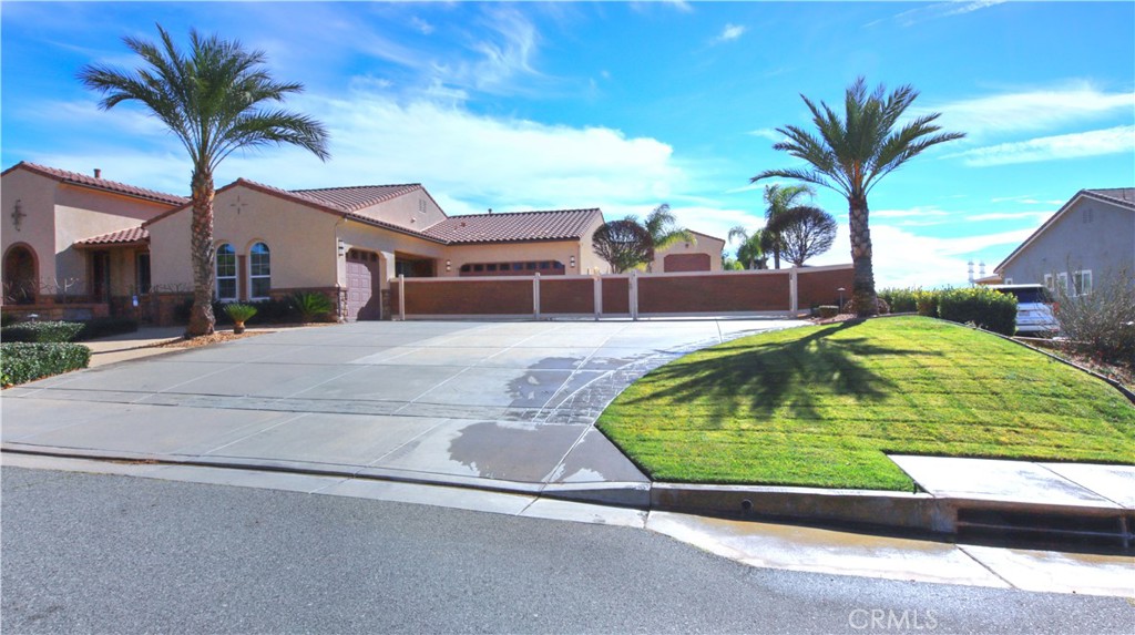 MLS #CV26054882 image #1