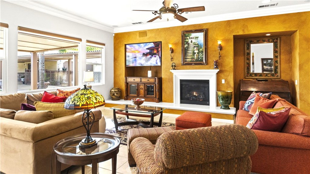 MLS #CV26054882 image #17